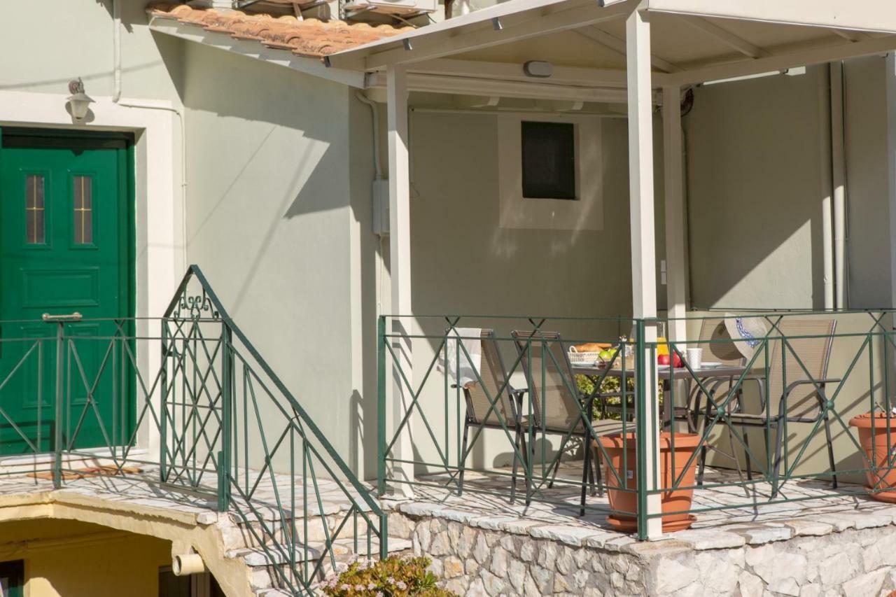 Dimitras Home Vasiliki  Bagian luar foto